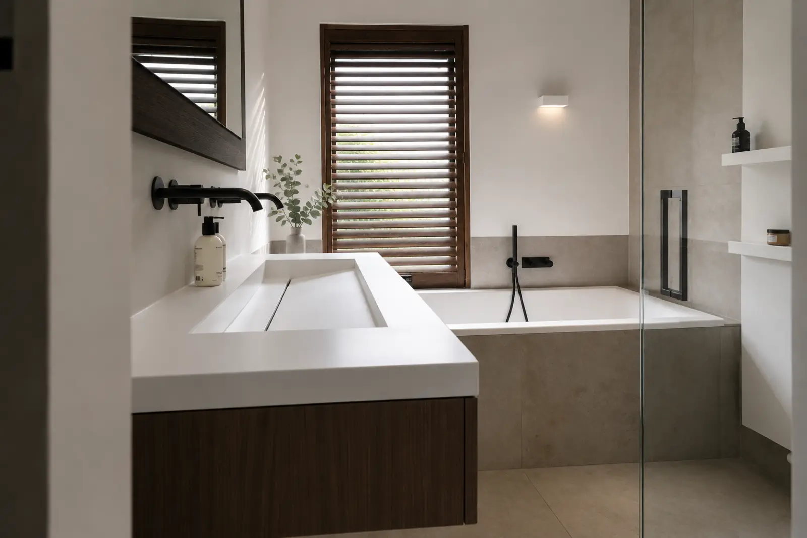 Badkamer renovatie Leiden – SaniProf